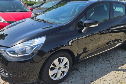 Renault Clio 90.000 km 6.499 € Berlin 12439