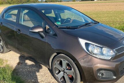 Kia Rio 88.465 km 7.599 € Wiesbaden 65203