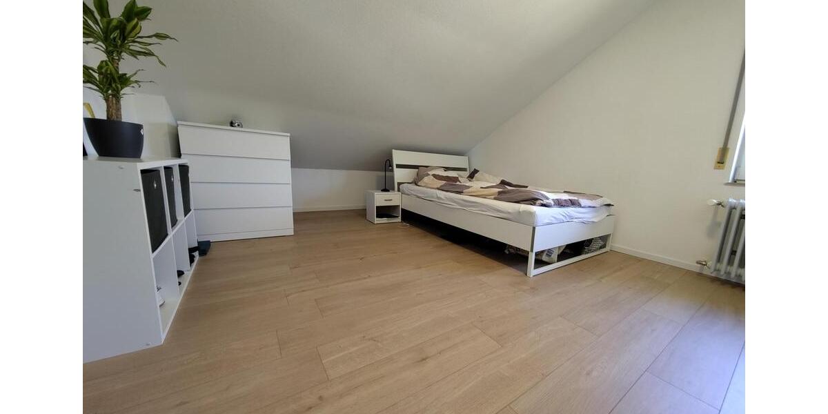 Dachgeschoßwohnung Contwig - 2.5 Zimmer, 52 m&sup2;, 600&euro; | Angebot:26415486