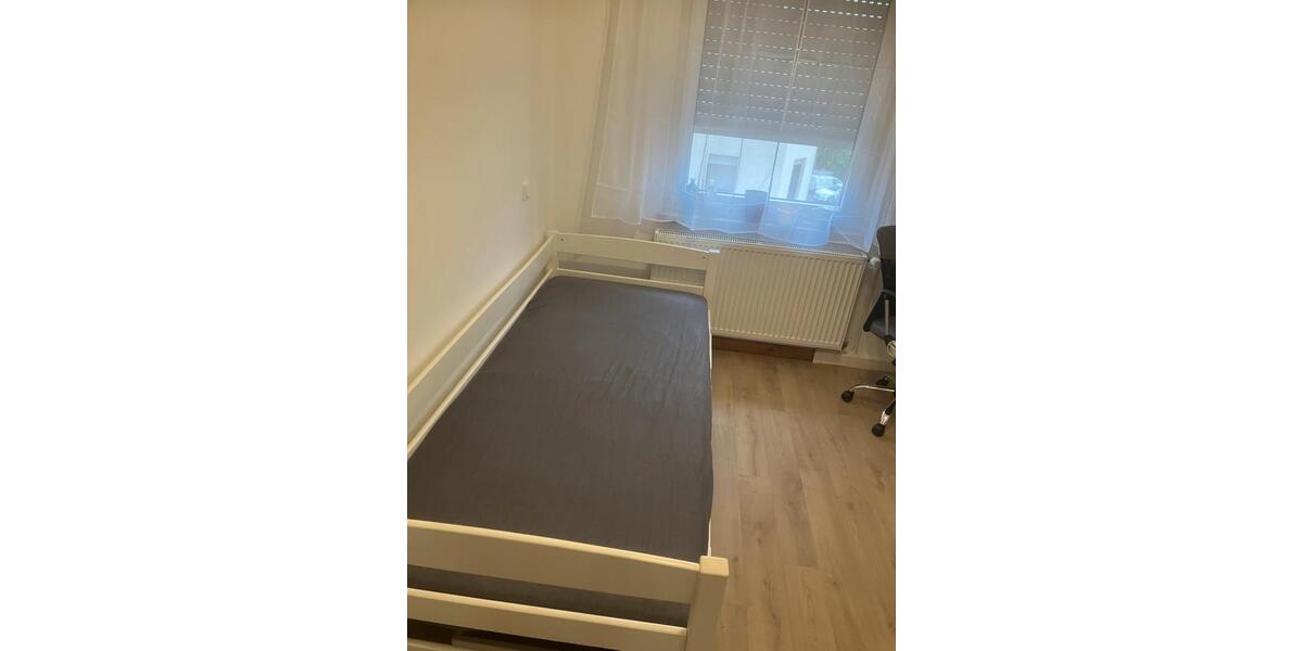 Etagenwohnung Paderborn Neuenbeken - 1 Zimmer, 27 m&sup2;, 420&euro; | Angebot:26393882