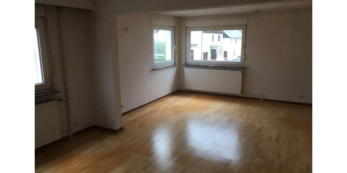 Doppelhaushälfte Bad Marienberg (Westerwald) - 8 Zimmer, 120 m&sup2;, 1.200&euro; | Angebot:26345757