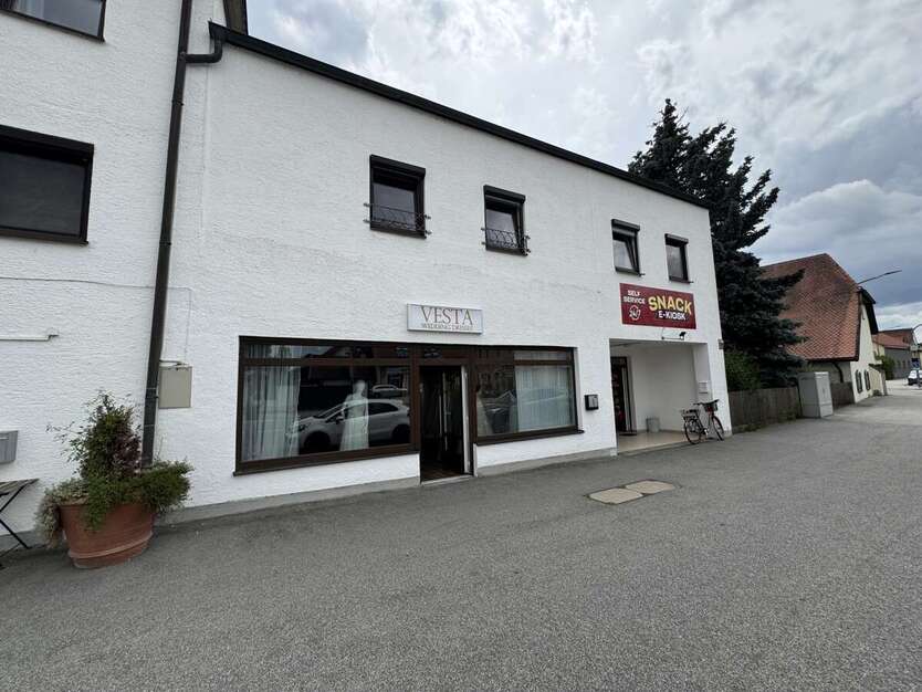 Einzelhandel in Essenbach 174.000 € 51.22 m² zimmer