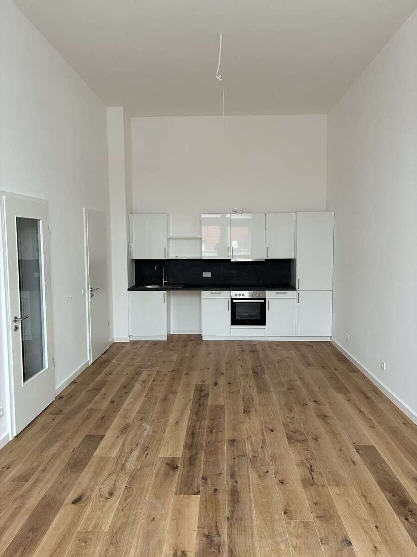 Wohnung zum Mieten in Erfurt 989,01 € 83.11 m² 3 zimmer