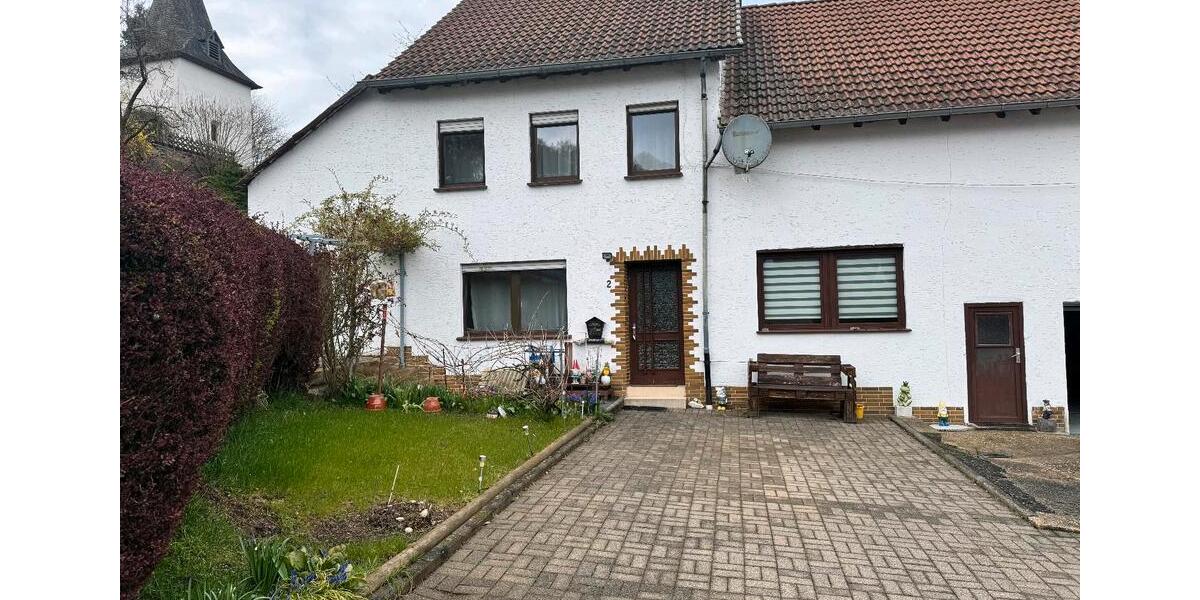 Einfamilienhaus Mehren - 8 Zimmer, 110 m&sup2;, 230.000&euro; | Angebot:27158207