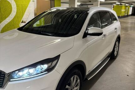 Kia Sorento 132.000 km 22.500 € Bremen 28201