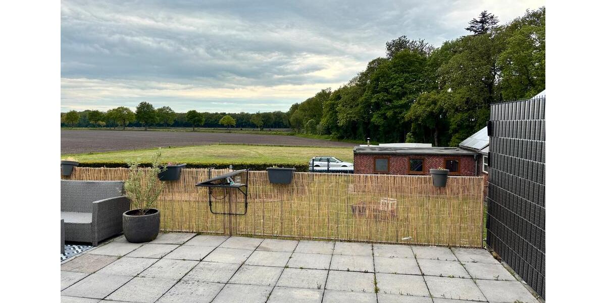 Dachgeschoßwohnung Uplengen - 5 Zimmer, 145 m&sup2;, 1.150&euro; | Angebot:26640652