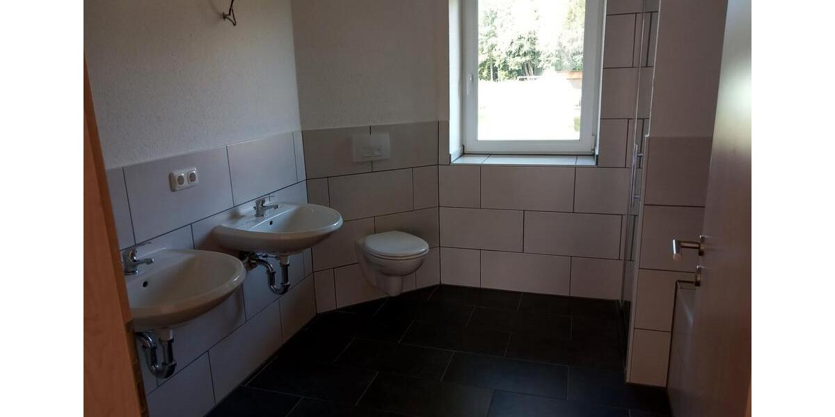 Erdgeschoßwohnung Wittenförden - 5 Zimmer, 150 m&sup2;, 1.175&euro; | Angebot:26396643