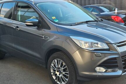 Ford Kuga 80.000 km 8.450 &euro; Aldingen 78554