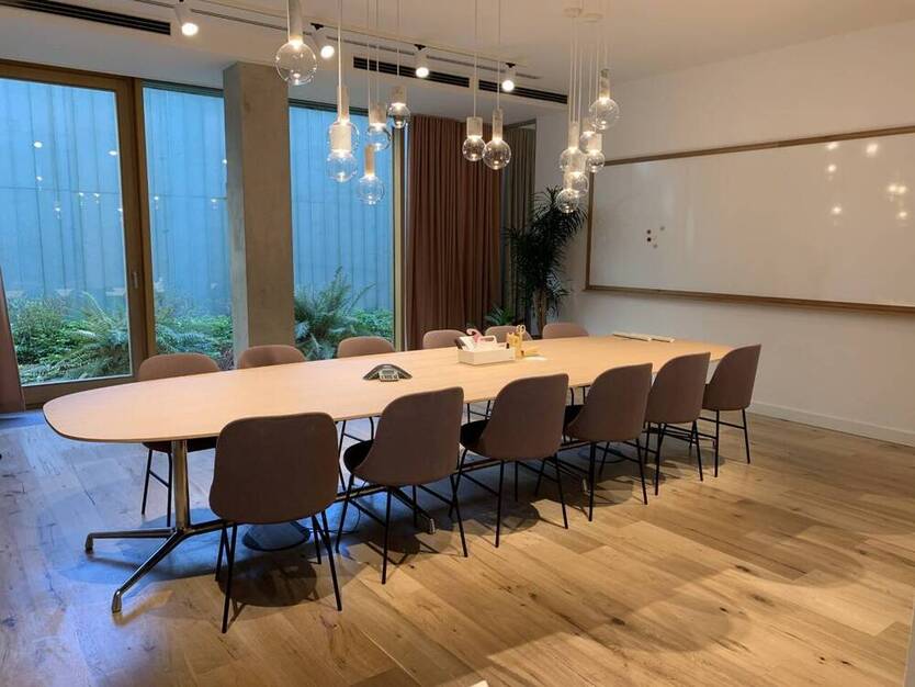 Schicke Büros im Modeviertel Düsseldorfs am Kennedydamm - All-in-Miete