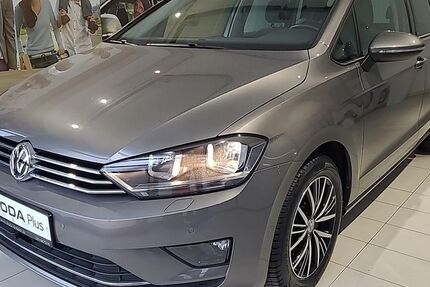 VW Golf Sportsvan 37.000 km 14.890 &euro; Dresden 01067
