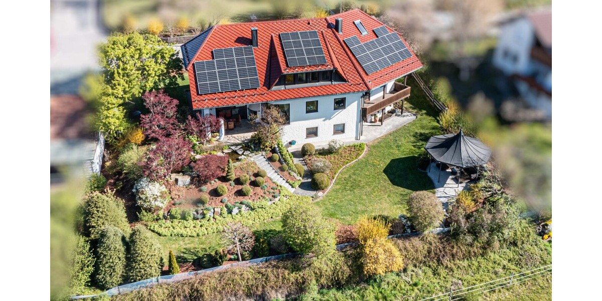 Ein Zuhause, das berührt: Exklusives Anwesen mit Traumgarten & Südterrasse in Roding - Einfamilienhaus Roding | Angebot:26490952