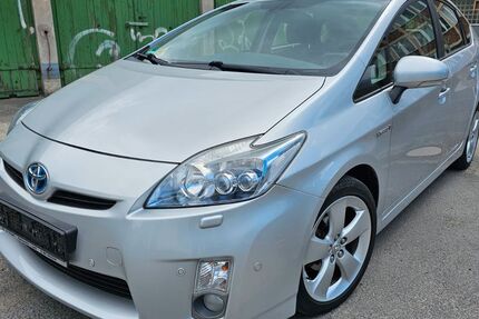 Toyota Prius 41.553 km 12.300 &euro; Berlin 13353