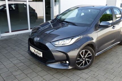 Toyota Yaris 76.310 km 19.400 &euro; Bad Gögging 93333