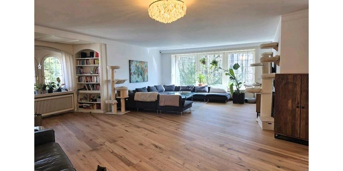 Villa Pelm - 11 Zimmer, 550 m&sup2;, 790.000&euro; | Angebot:27098660