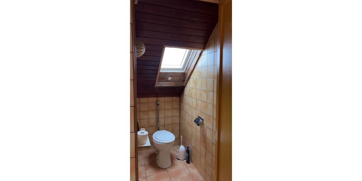 Dachgeschoßwohnung Neunkirchen Heinitz - 5 Zimmer, 150 m&sup2;, 900&euro; | Angebot:26495176