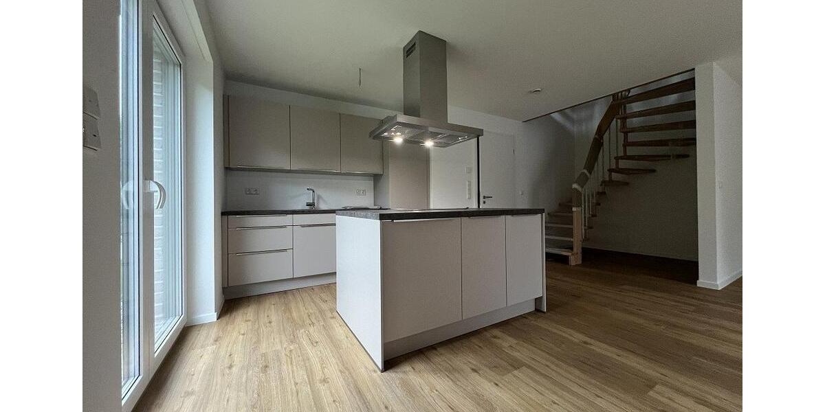 Doppelhaushälfte Henstedt-Ulzburg Ulzburg - 5.5 Zimmer, 140 m&sup2;, 1.875&euro; | Angebot:26030134