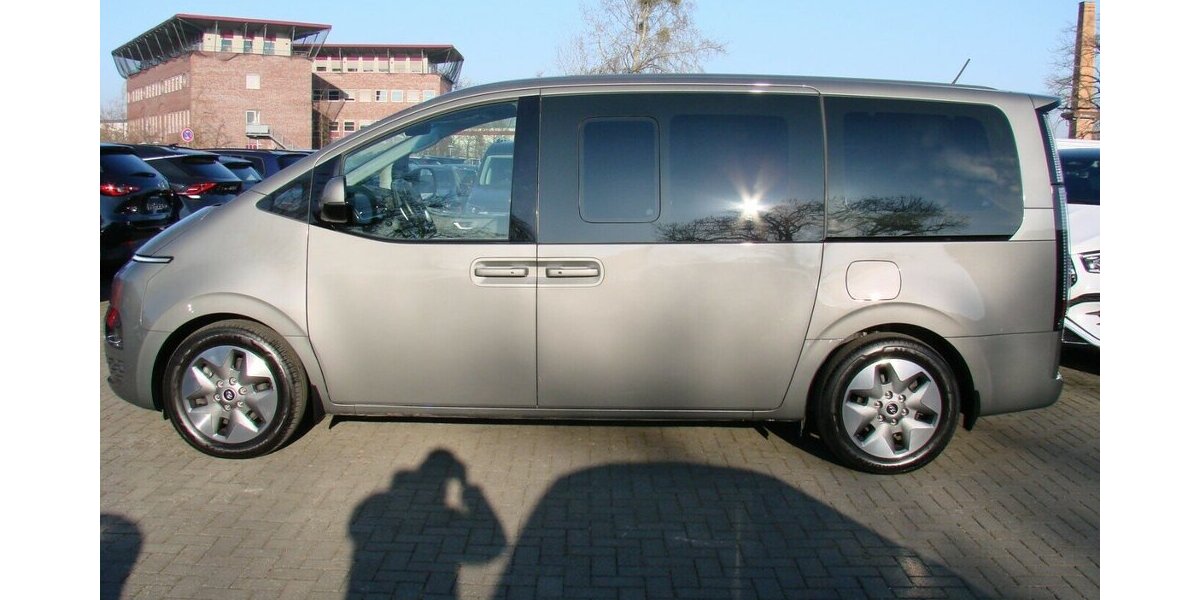 Hyundai Staria Prime 2.2CRDI 9-Sitzer ACC LED 24.308 km 39.980 &euro; Falkensee 14612