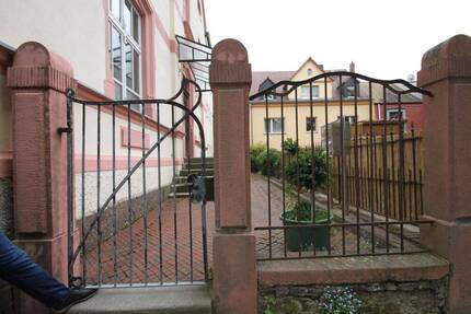 Haus Leisnig - 1 Zimmer, 247 m&sup2;, 180.000&euro; | Angebot:26037271