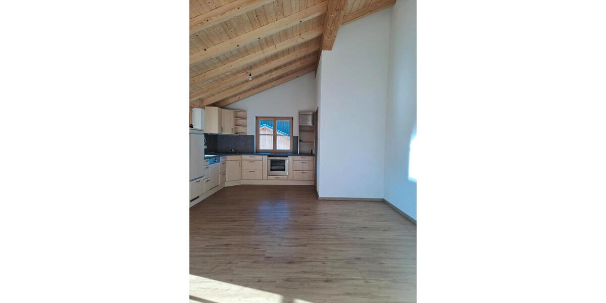Dachgeschoßwohnung Oy-Mittelberg Mittelberg - 2.5 Zimmer, 94 m&sup2;, 1.300&euro; | Angebot:26693030