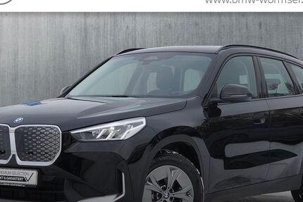 BMW iX1 2.221 km 37.890 &euro; Forchheim 91301