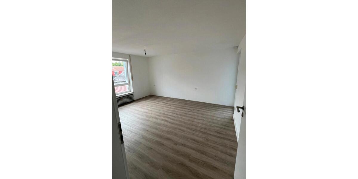 Etagenwohnung Münsingen - 4 Zimmer, 90 m&sup2;, 960&euro; | Angebot:26063408
