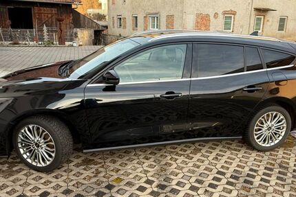 Ford Focus 68.027 km 16.000 &euro; Altenstadt 89281