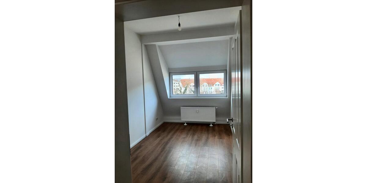 Dachgeschoßwohnung Magdeburg Beyendorf-Sohlen - 3.5 Zimmer, 76 m&sup2;, 684&euro; | Angebot:25404735