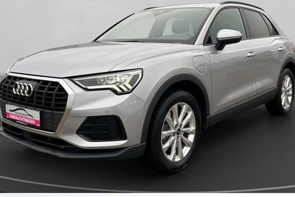 Audi Q3 126.208 km 21.890 &euro; Aachen 52068