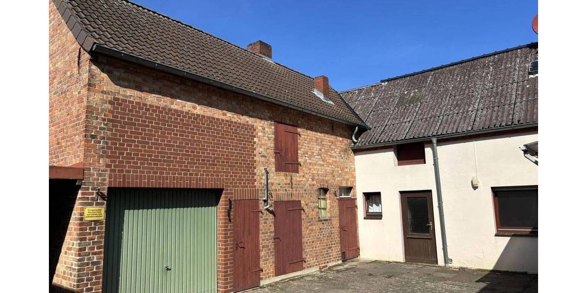 Doppelhaushälfte Lüchow - 7 Zimmer, 141 m&sup2;, 159.000&euro; | Angebot:25731870