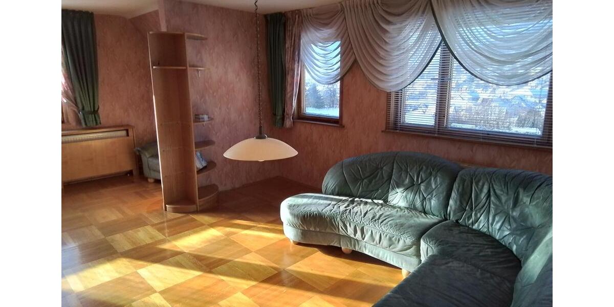 Einfamilienhaus Steinbach-Hallenberg Hallenberg - 7 Zimmer, 165 m&sup2;, 199.000&euro; | Angebot:24741587