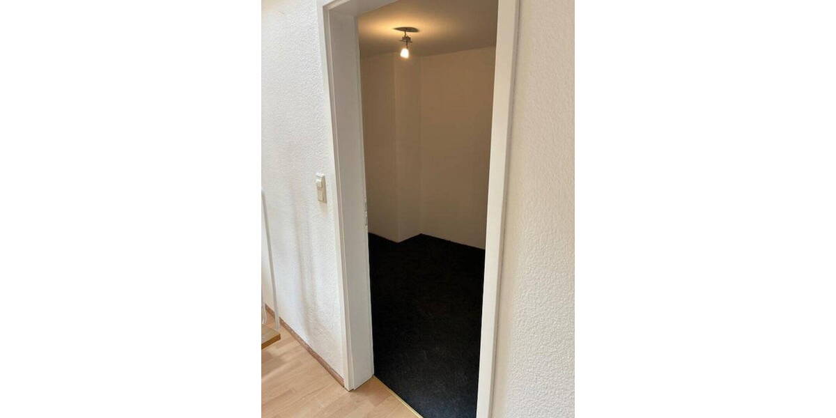 Etagenwohnung Seesen Kirchberg - 3 Zimmer, 129 m&sup2;, 895&euro; | Angebot:26344022