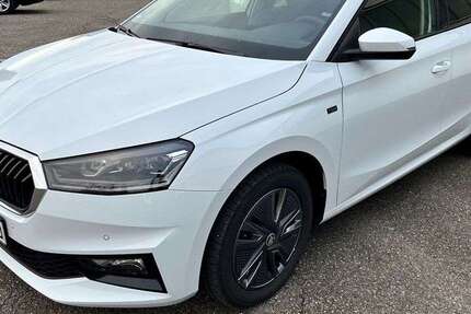 Skoda Fabia 5.000 km 24.490 &euro; Mengen 88512