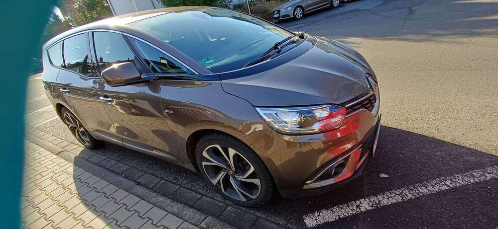 Renault Grand Scenic 82.500 km 16.200 &euro; Eppstein 65806
