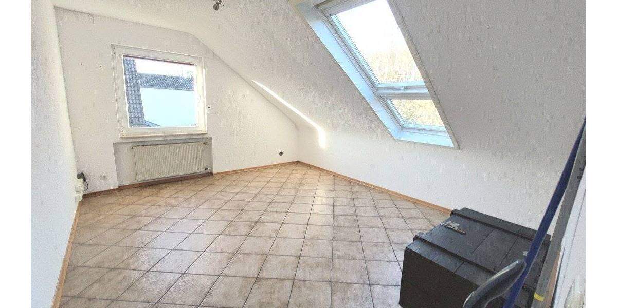 Etagenwohnung Lohmar - 3 Zimmer, 82 m&sup2;, 179.000&euro; | Angebot:26840728