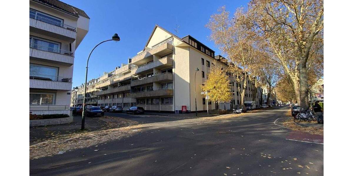 Erdgeschosswohnung in Düsseldorf-Wersten mit Tiefgaragenstellplatz & Garten mit Spielplatz 3 zimmer