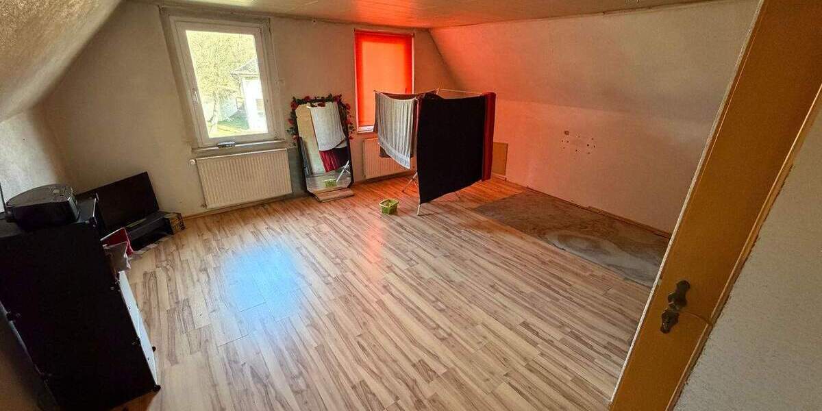 Einfamilienhaus Möckern Göbel - 5 Zimmer, 166 m&sup2;, 185.000&euro; | Angebot:25769929