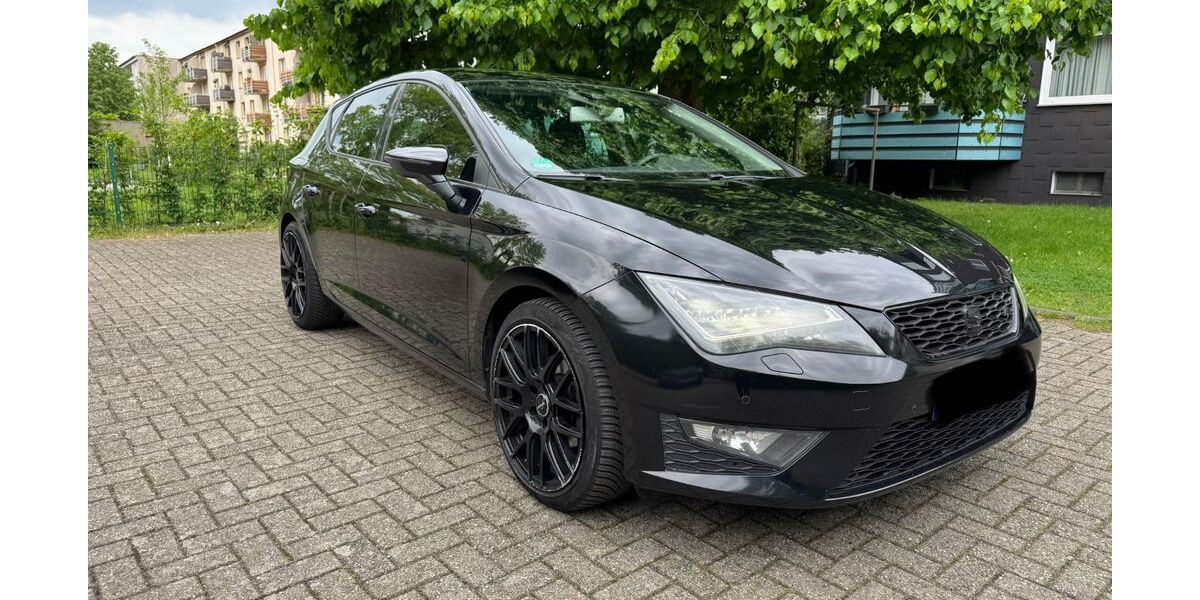 Seat Leon 227.000 km 7.499 &euro; Duisburg 47059