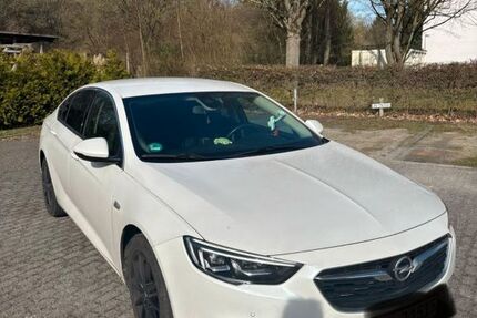 Opel Insignia 94.000 km 13.900 &euro; Schwerte 58239