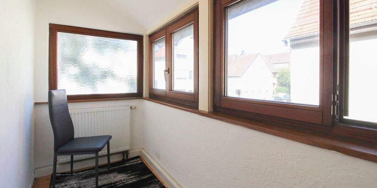 Doppelhaushälfte Stuttgart Weilimdorf - 7 Zimmer, 170 m&sup2;, 485.000&euro; | Angebot:25717817