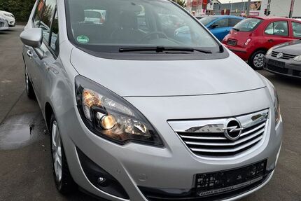 Opel Meriva 110.000 km 4.999 € Paderborn 33100