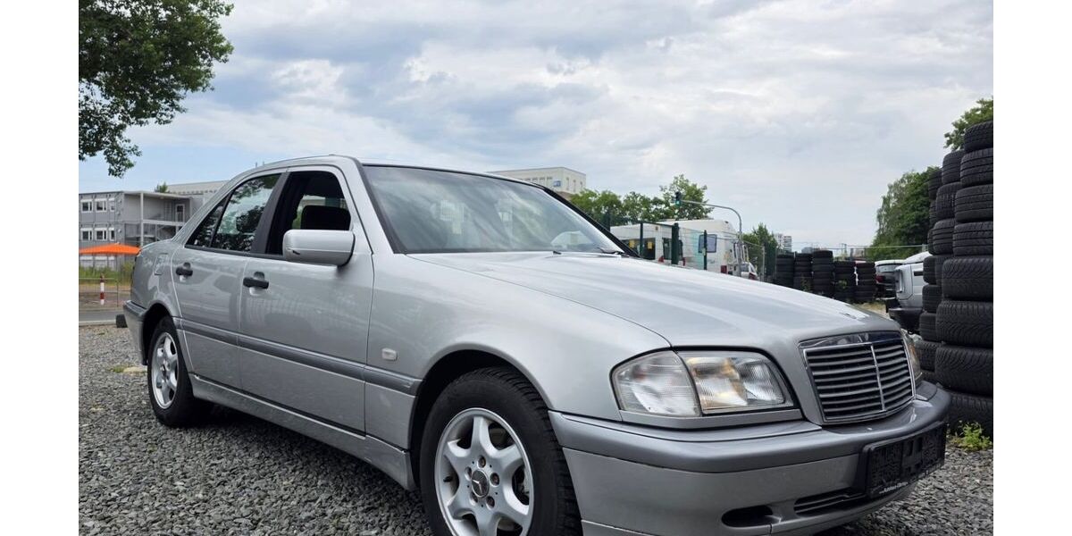 Mercedes-Benz C 250 285.000 km 7.980 &euro; Frankfurt am Main 60486