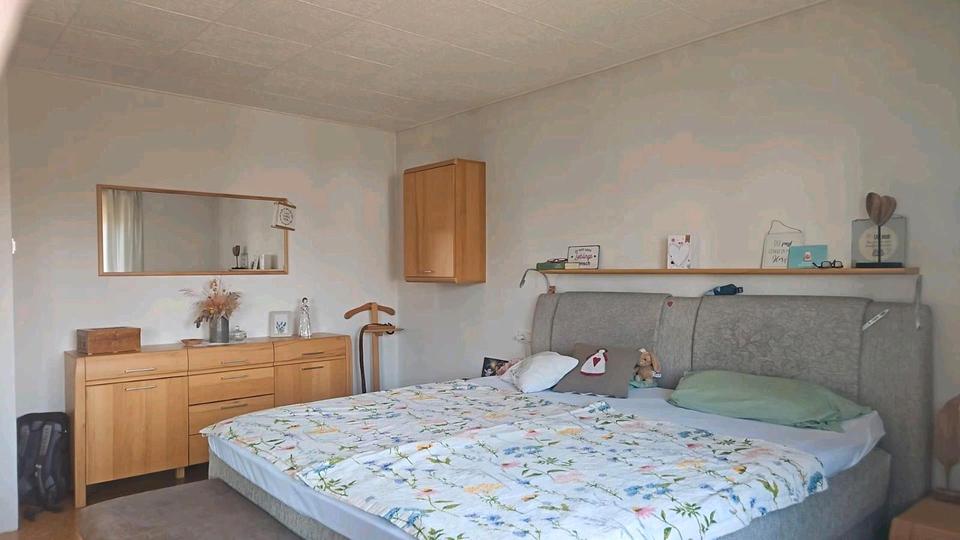 Mehrfamilienhaus, Wohnhaus Schwalmstadt - 8 Zimmer, 200 m&sup2;, 350.000&euro; | Angebot:27098026