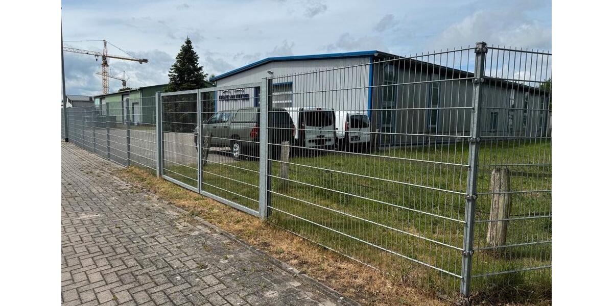 Gewerbe Halle direkt auf A28 HattenBüroWCDusche zimmer