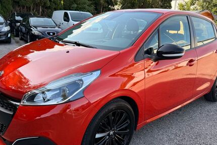 Peugeot 208 126.000 km 3.950 &euro; Rosenheim 83022
