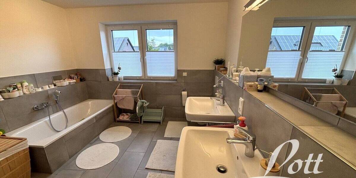 Doppelhaushälfte Bad Zwischenahn Ohrwege - 4 Zimmer, 109 m&sup2;, 1.350&euro; | Angebot:26840523
