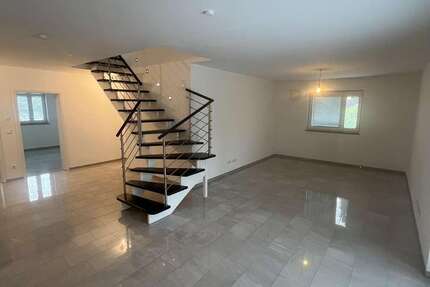 Wohnung Neuburg an der Donau Ried - 5 Zimmer, 150 m&sup2;, 1.550&euro; | Angebot:27033198