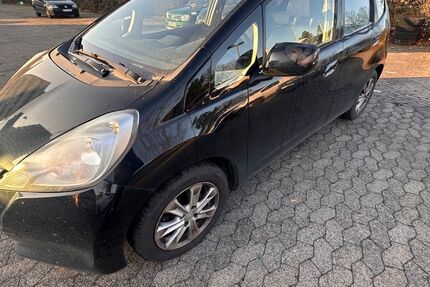 Honda Jazz 172.000 km 4.990 &euro; Hanau 63452
