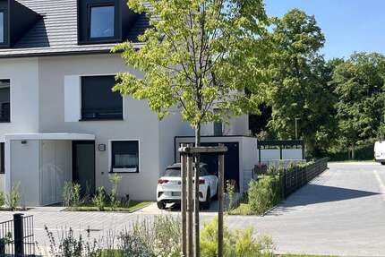 Wohnung zum Mieten in Kerpen Türnich 2.060 € 144.9 m² 5 zimmer