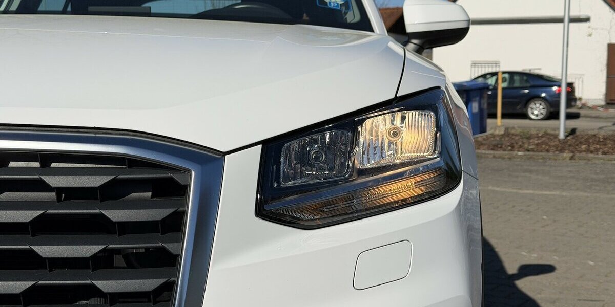 Audi Q2 35 TFSI S-Tronic / Sitzheizung / AKH 77.000 km 19.990 &euro; Donauwörth 86609