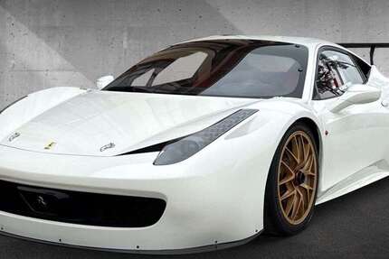 Ferrari 458 1.980 km 226.100 € Osterhofen 94486